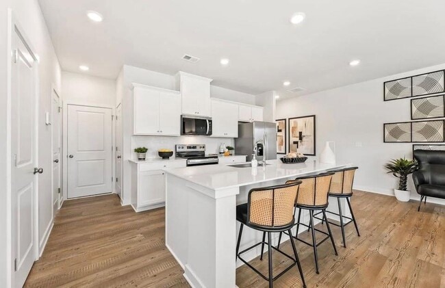 Photo - 7268 Mulberry St