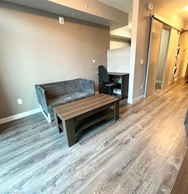 Photo - 250 Albert St Unité 318