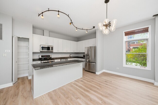 Photo - 333 N Jefferson St Unit 201