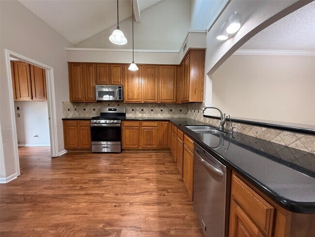 Photo - 2131 Greencove Ln