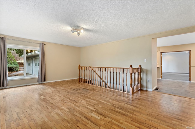 Photo - 5459 Hannegan Rd