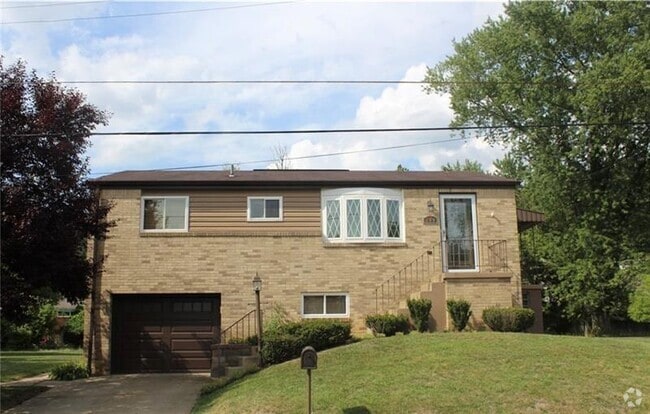 Building Photo - 109 Linden St Rental