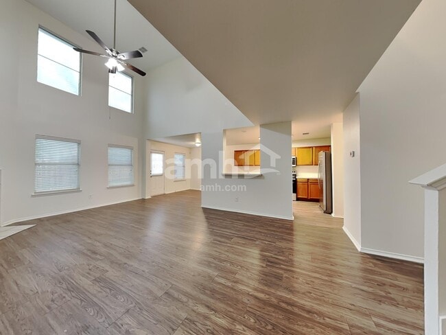 Photo - 1036 Cove Hollow Dr