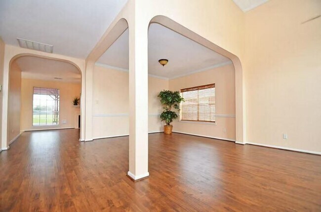 Photo - 17911 Western Pass Ln