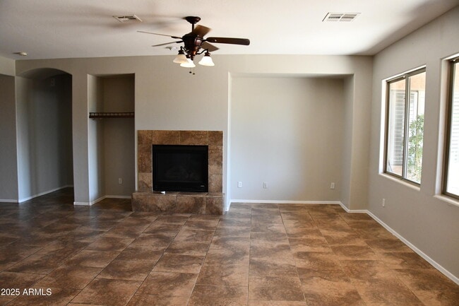 Photo - 2219 W Spur Dr