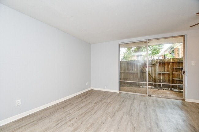 2822 Briarhurst Dr Unit 43