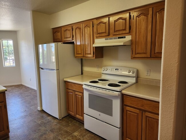 Photo - 2 bed / 1 bath in 4 Plex Unit 4