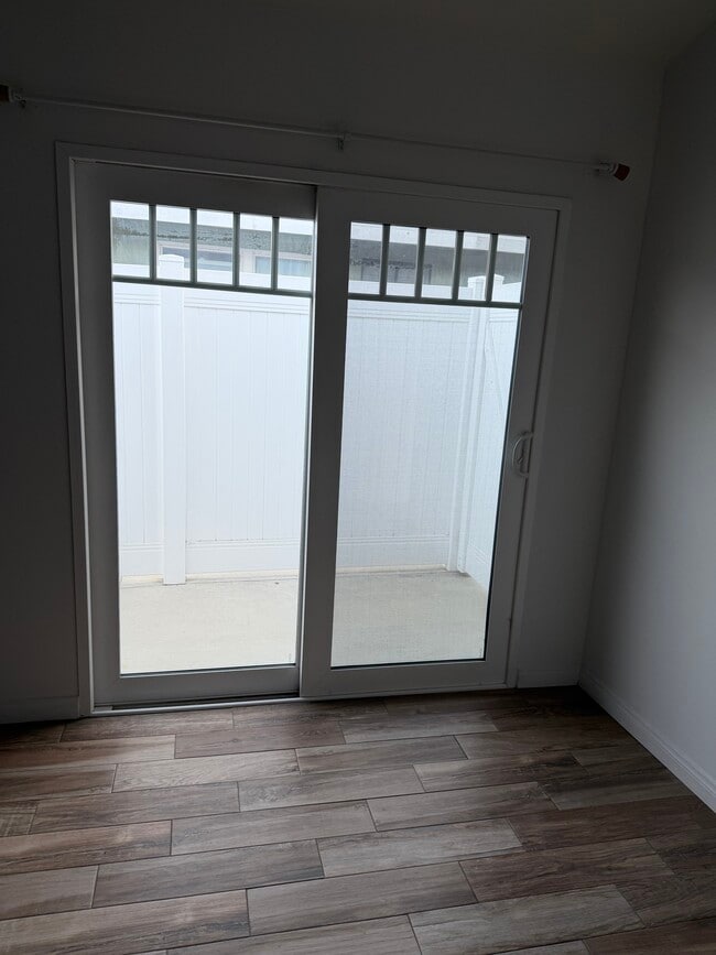 Photo - 404 Indianapolis Ave Unidad 404