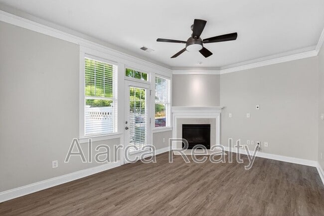 Photo - 330 Davidson Gateway Dr