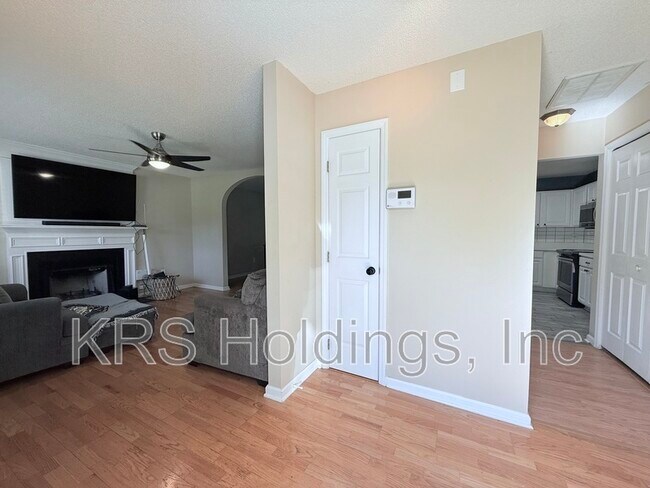 Photo - 4209 Fawn Glen Dr
