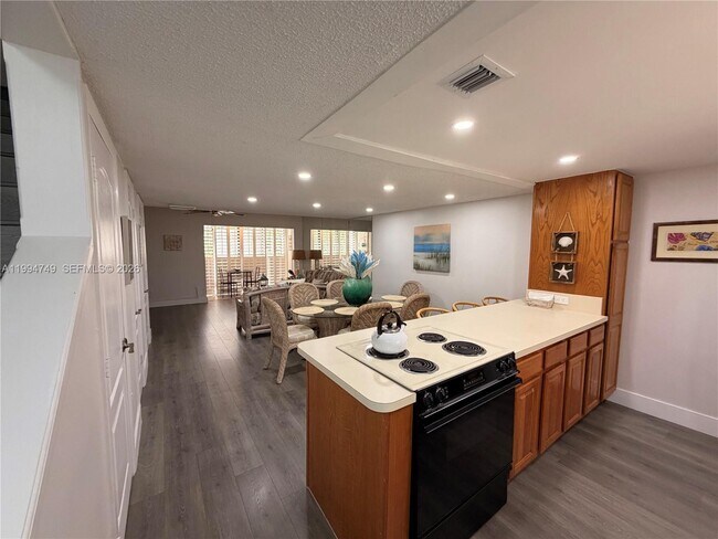 Photo - 87455 Old Hwy Unit 245