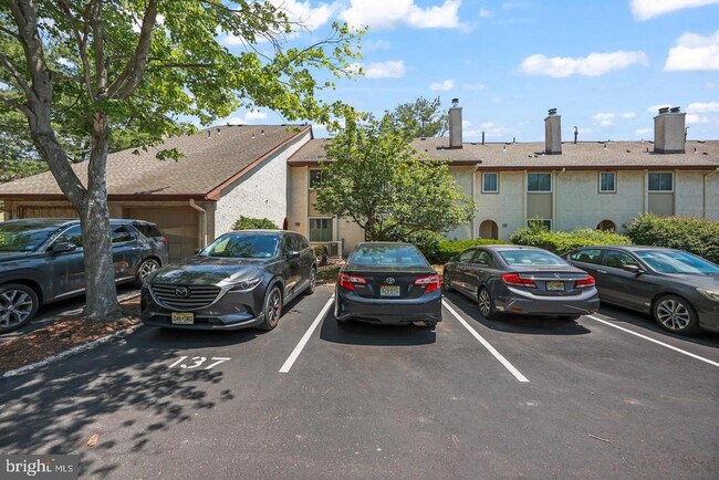 81 Thoreau Dr