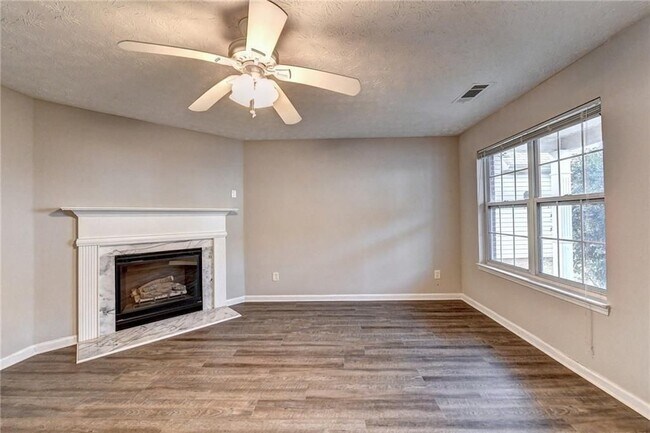 Photo - 960 Melrose Park Pl NW