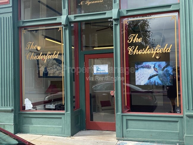 Building Photo - 244 N Sycamore St Unit 6