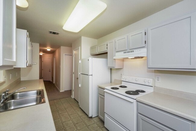Photo - Adorable 3 bedroom for rent in Wildhorse!