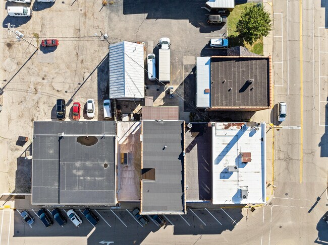 Photo - 106 N Main St