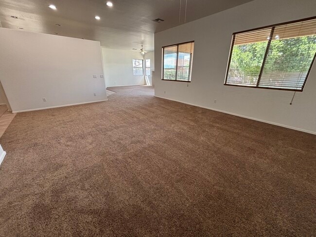 Photo - 2120 E Flintlock Way