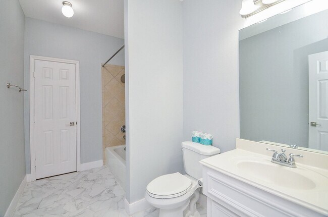 Photo - 1016 Studer St