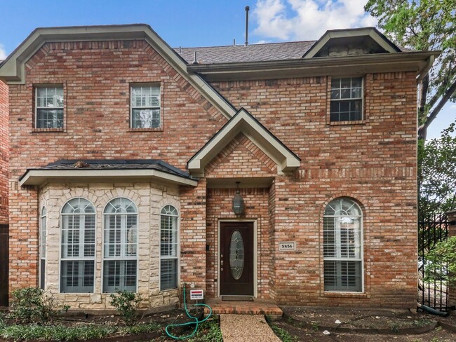 3 Bedroom Single Family Home in Dallas - 3 Bedroom Single Family Home in Dallas