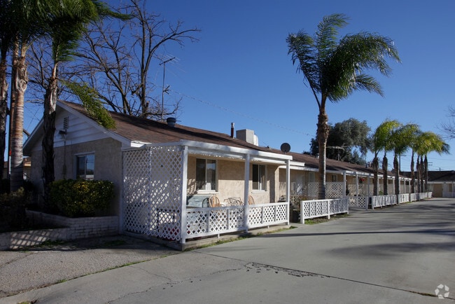 Beaumont Apts