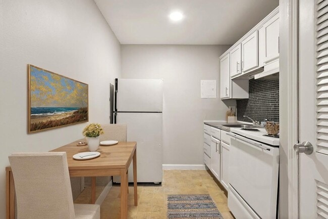 Photo - Coves at Columbus on Mayfield Place