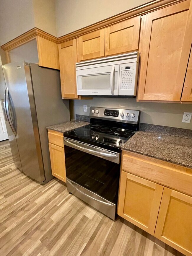 Photo - Beautiful, spacious two-bedroom, two-bath ... Unit 405