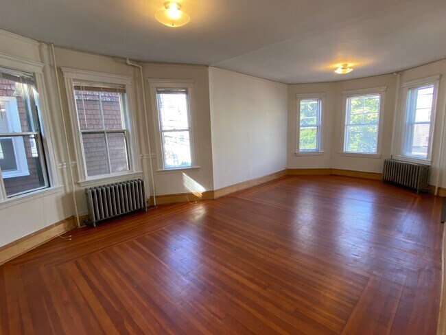 68 Dimick St