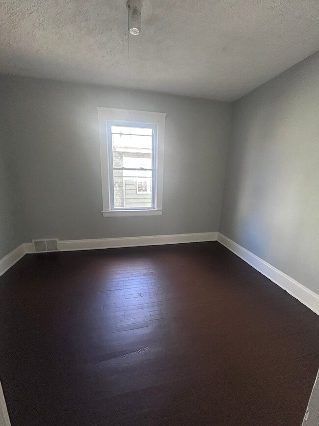 Photo - 13414 Ferris Ave Unit Down