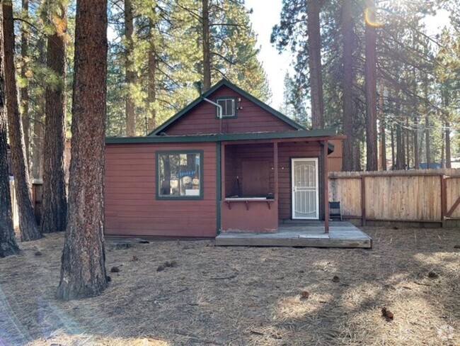 Building Photo - Tastefully remodeled cabin avail. 11/1/24 ... Rental