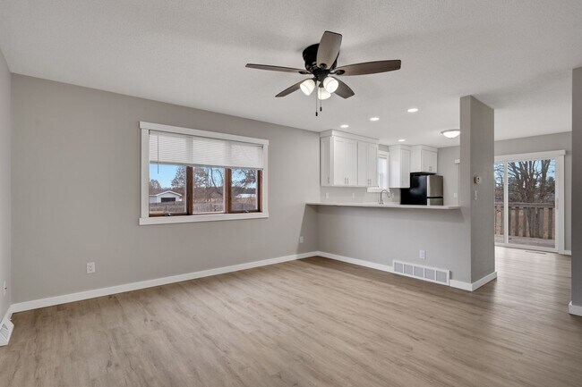 Photo - Cardinal Ave Unit 707