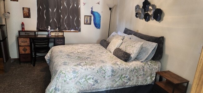 Photo - 25324 Kent Westhill