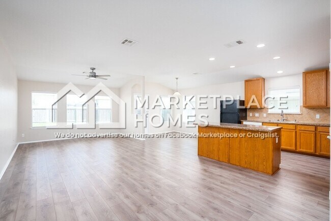 Photo - 184 Wolfberry Path