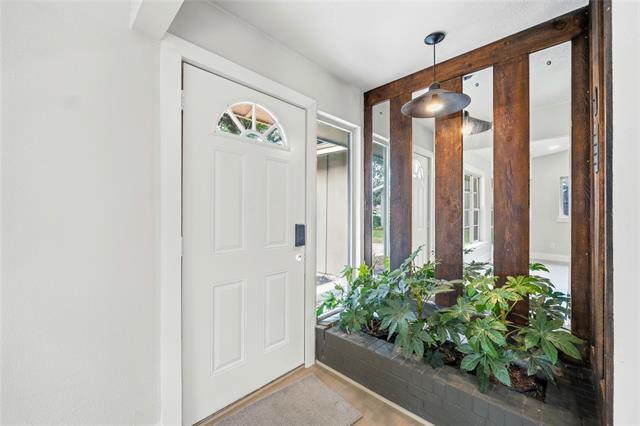 Photo - 8034 Greenhollow Ln