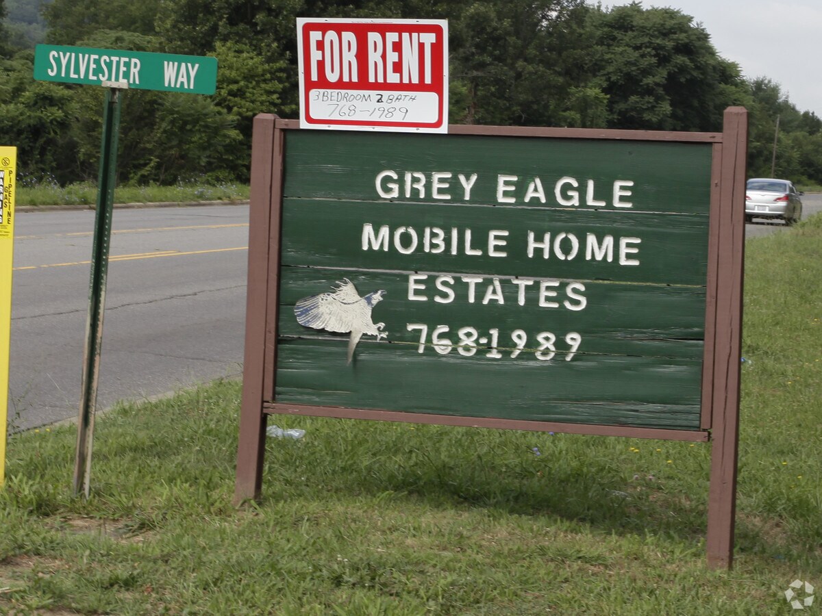 Photo - Grey Eagle Mobile Home Park