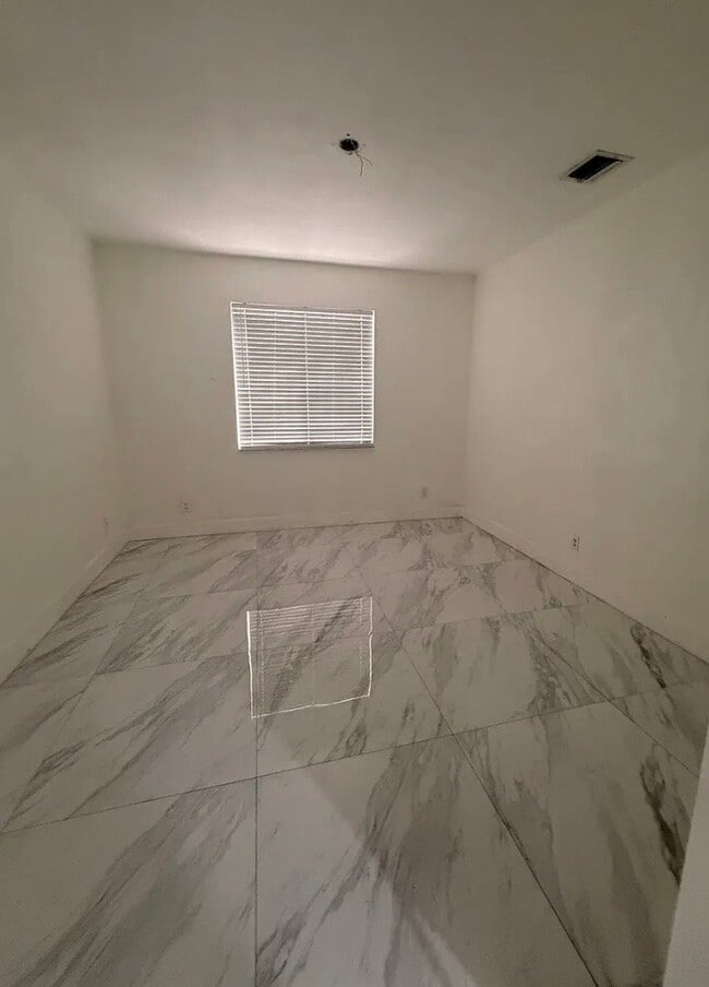 Photo - 15 SW 15th Terrace