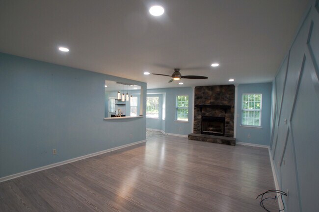 Photo - 5705 Katha Dr