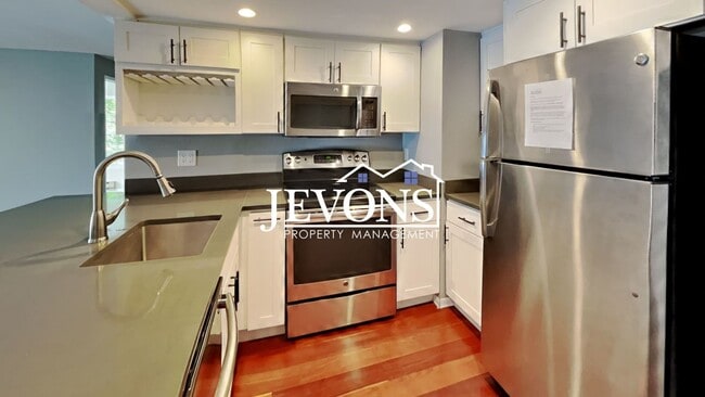 Stunning property in the heart of Seattle ... - Stunning property in the heart of Seattle ... House