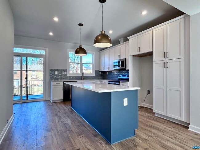 Photo - 103 Keene Ct