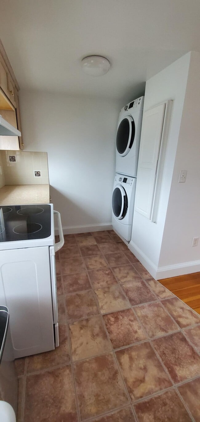Photo - 62 Elm St Unit 62 Elm St. Newton