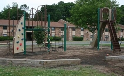 Photo - MacDonald Manor Apartments