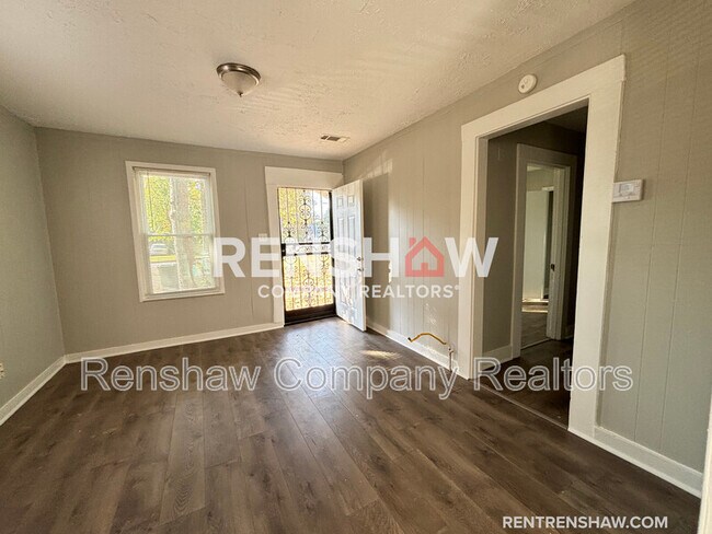 Photo - 3438 Ardmore St