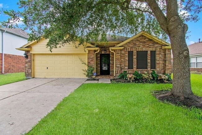 Building Photo - Ames Street, Pearland, TX 77584 - 3 BR 2 BA single-family home