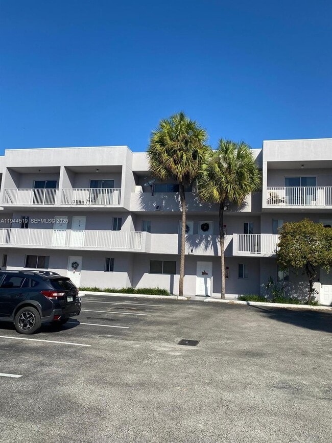 Building Photo - 2690 W 76th St Unit 214