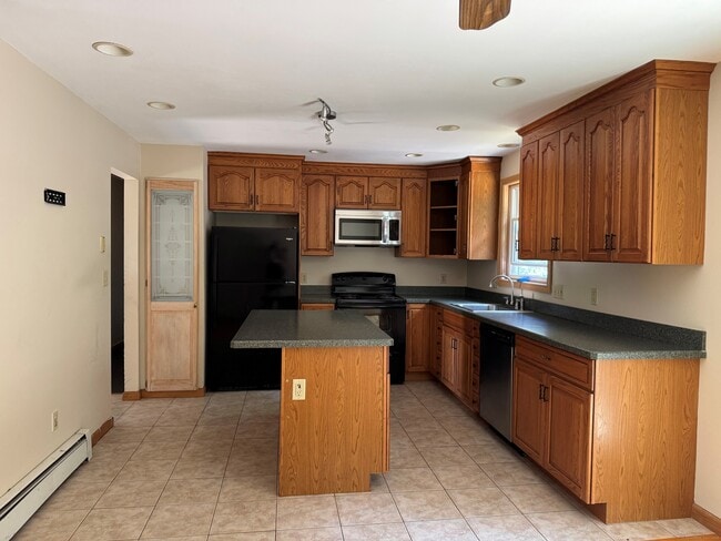 Photo - 753 Evergreen Ave