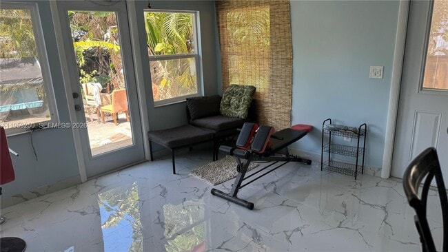 Photo - 1633 McKinley St