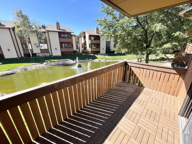 Building Photo - 6878 Countrywoods Cir Unit 2f