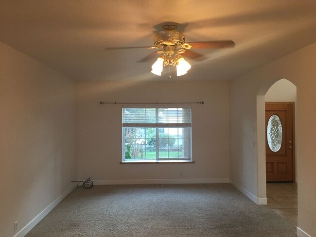 Photo - 2057 Berwin Ln Unit 2057