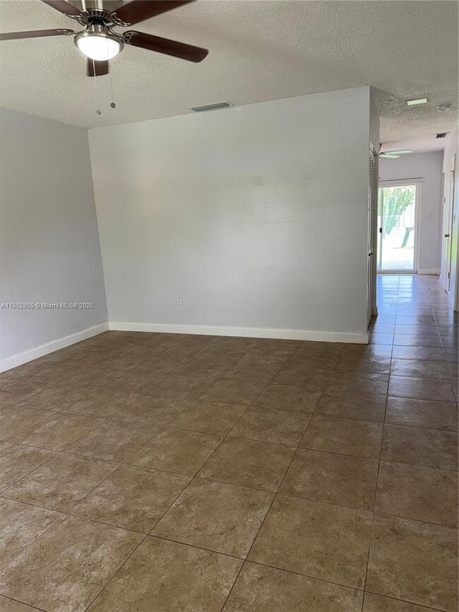 Photo - 5780 SW 61st St