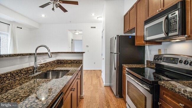 Photo - 1521 27th St SE Unit 406