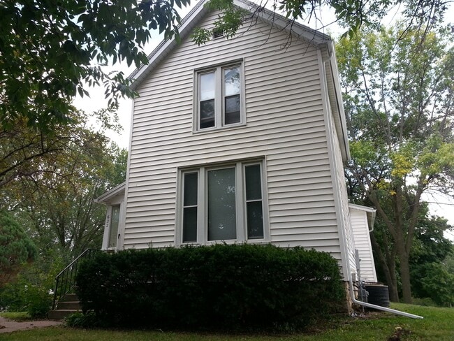 Photo - 622 W 18th St